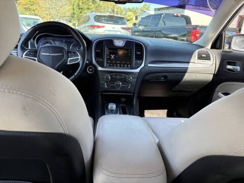 2018 Chrysler 300 Touring