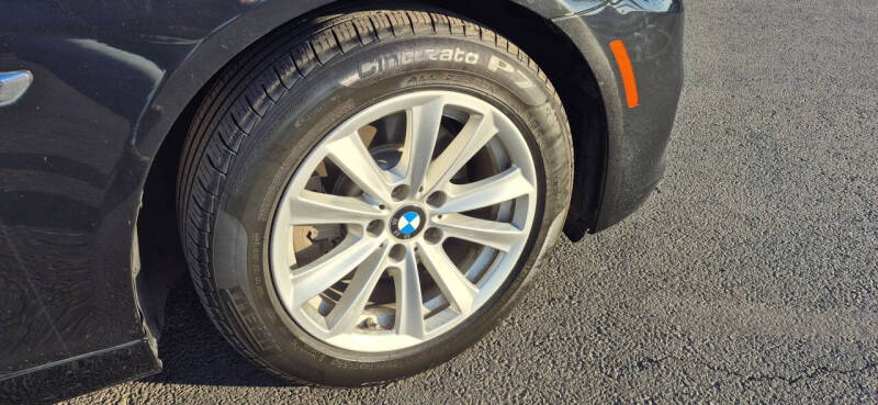 2016 BMW 5 Series 528i