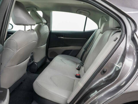 2021 Toyota Camry Hybrid XLE