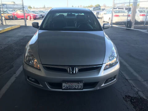 2006 Honda Accord for sale at Auto Outlet Sac LLC in Sacramento CA
