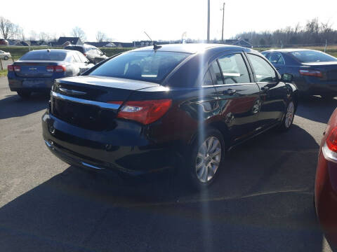 2013 Chrysler 200 Touring