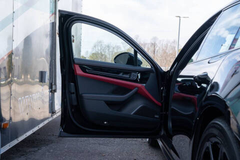 2026 Porsche Panamera 4