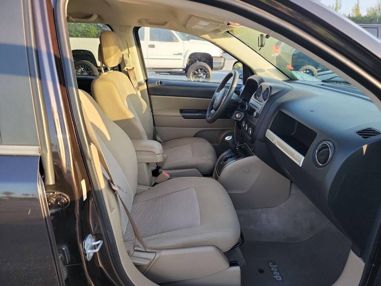 2014 Jeep Compass SUV / Crossover - $4,995