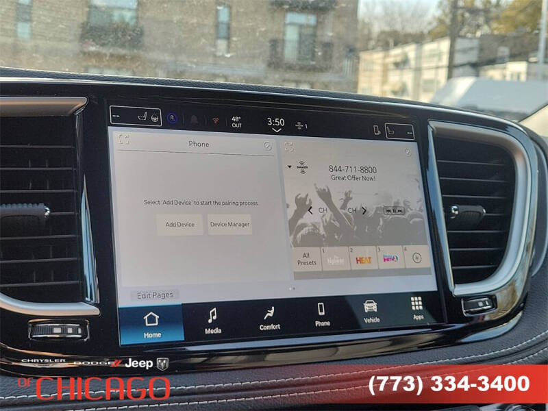 2026 Chrysler Pacifica Select