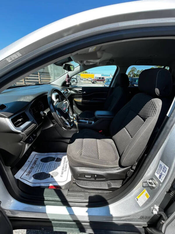 2018 GMC Acadia SLE-2