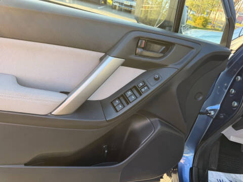 2015 Subaru Forester 2.5i