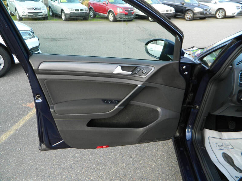 2018 Volkswagen Golf TSI S