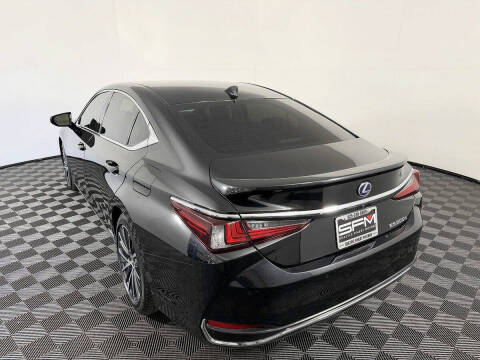 2022 Lexus ES 300h