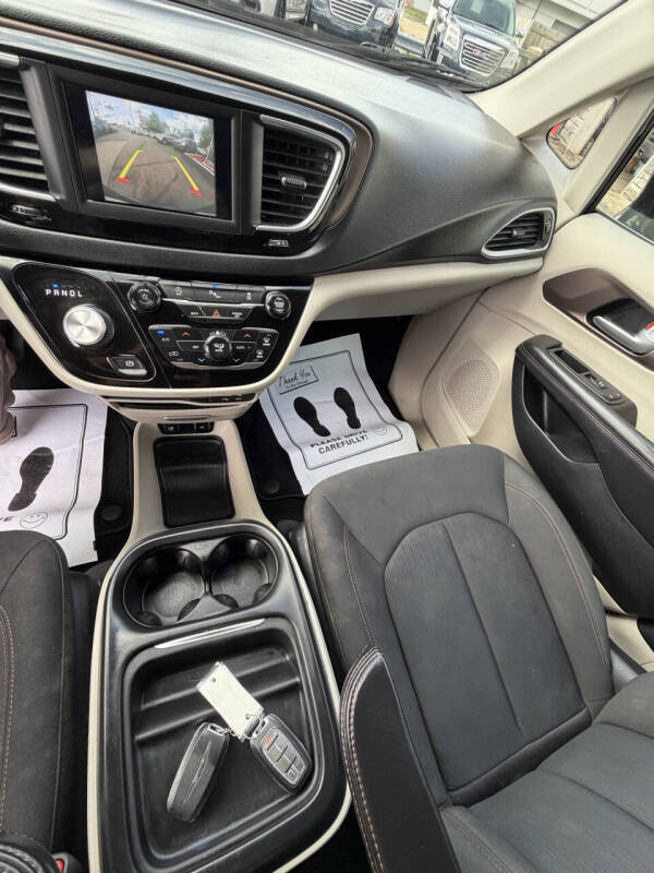 2018 Chrysler Pacifica Touring Plus