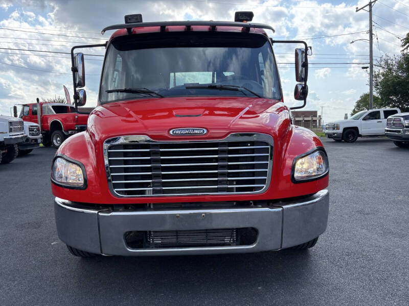 2007 Freightliner M2106 Rollback
