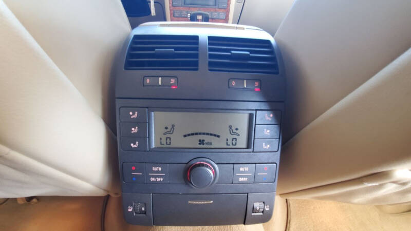 2004 Volkswagen Phaeton Premiere Edition W12