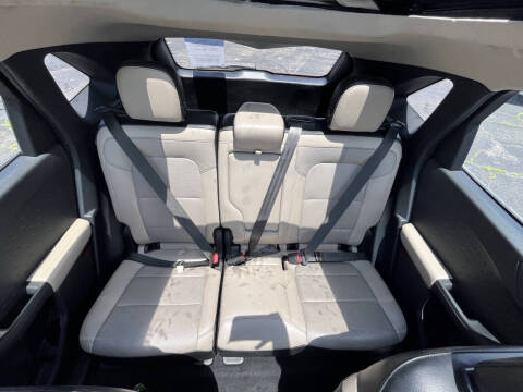 2020 Ford Escape Hybrid Titanium