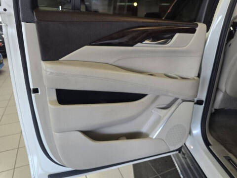 2015 Cadillac Escalade ESV Luxury