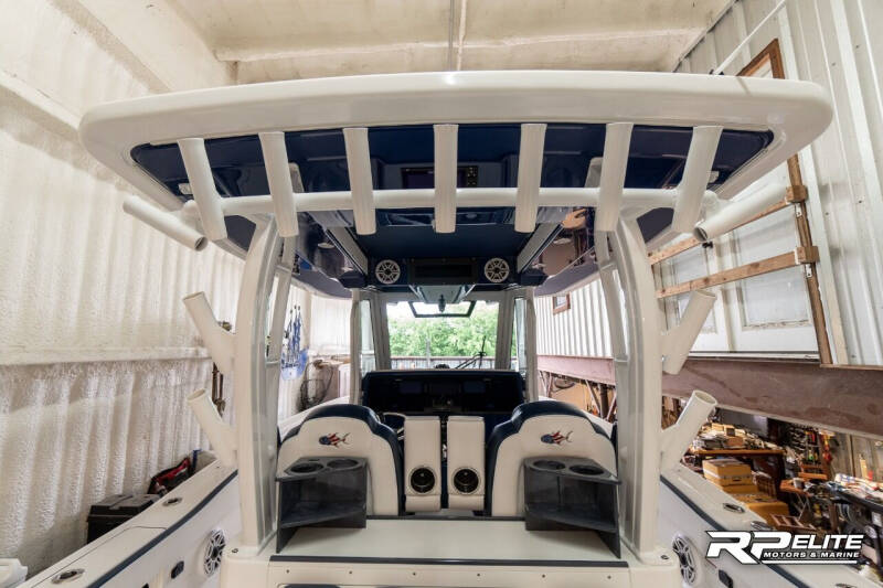 2021 Crevalle 33
