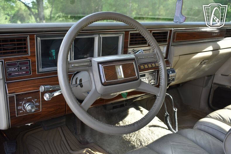 1981 Lincoln Mark VI