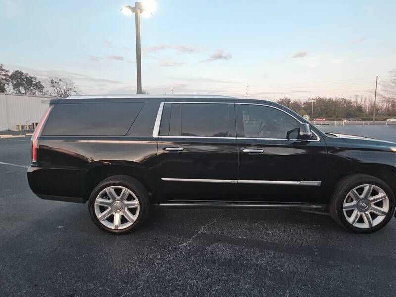 2017 Cadillac Escalade ESV Premium Luxury