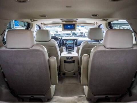 2018 Cadillac Escalade Luxury