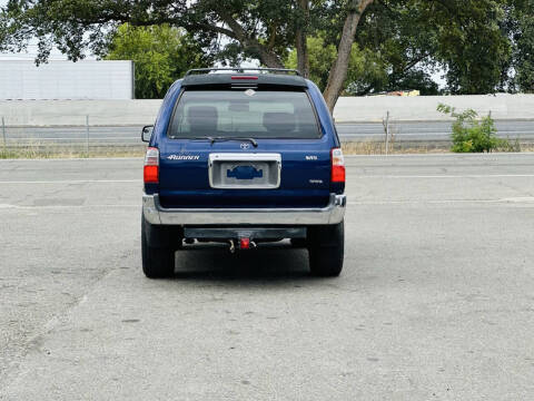 2002 Toyota 4Runner SR5