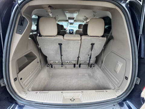 2012 Chrysler Town and Country Touring