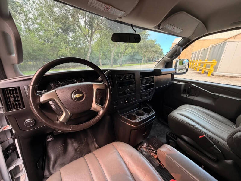 2019 Chevrolet Express 2500