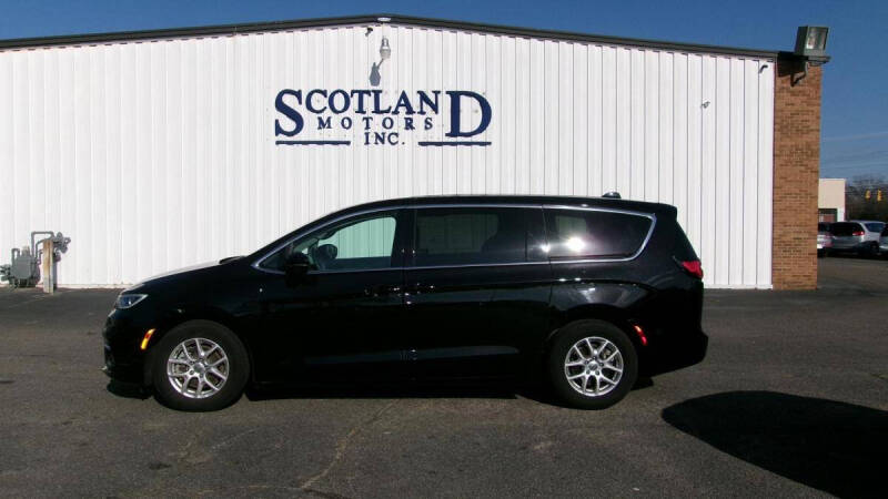 2024 Chrysler Pacifica Touring L