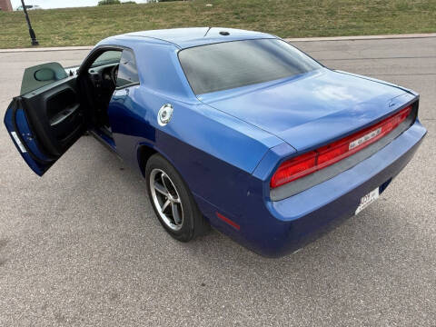 2012 Dodge Challenger SXT