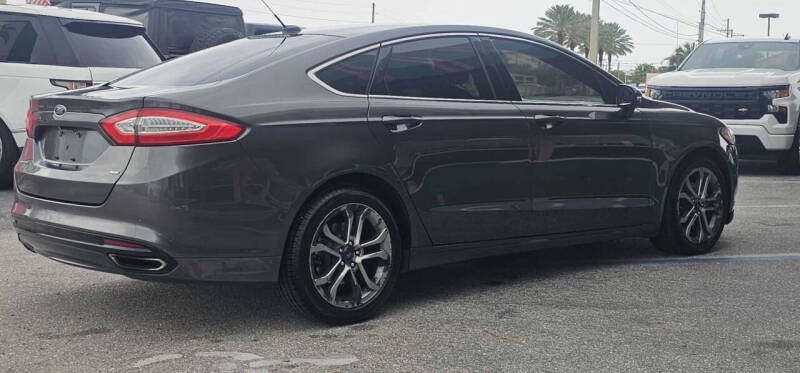 2015 Ford Fusion SE
