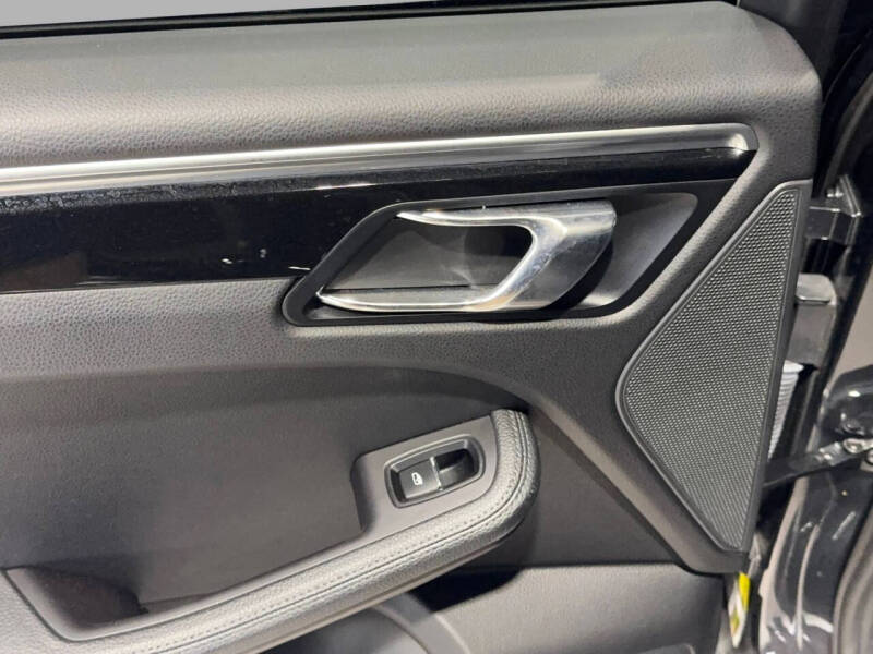 2017 Porsche Macan S