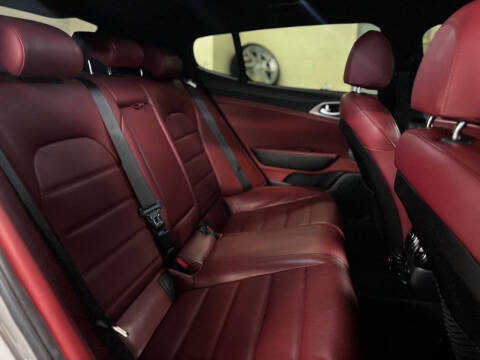 2019 Kia Stinger GT2