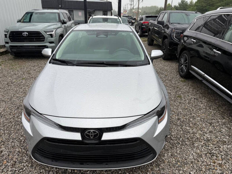2024 Toyota Corolla LE's photo