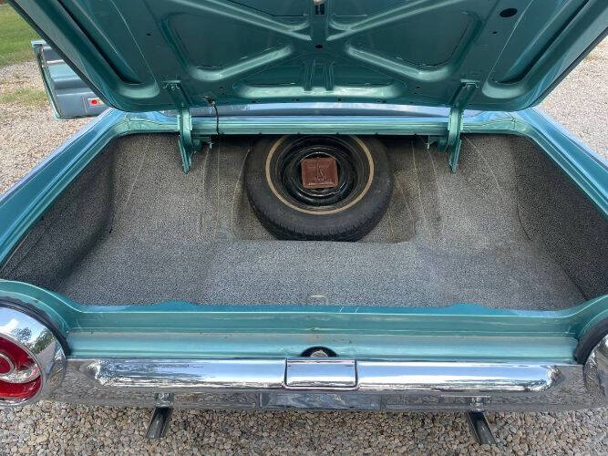 1963 Ford Thunderbird