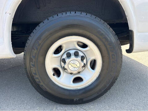 2021 Chevrolet Express 2500
