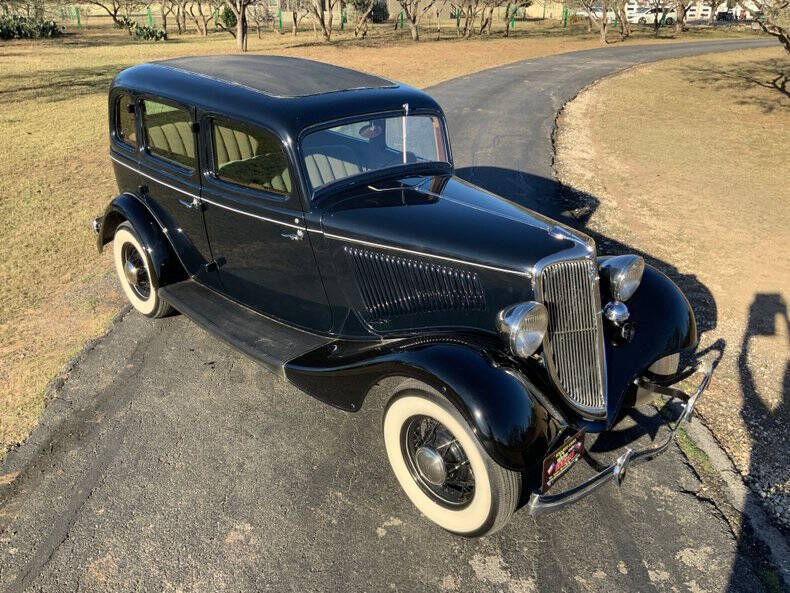 1934 Ford Tudor
