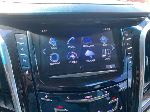 2018 Cadillac Escalade ESV Luxury