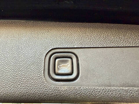 2013 GMC Yukon XL SLT