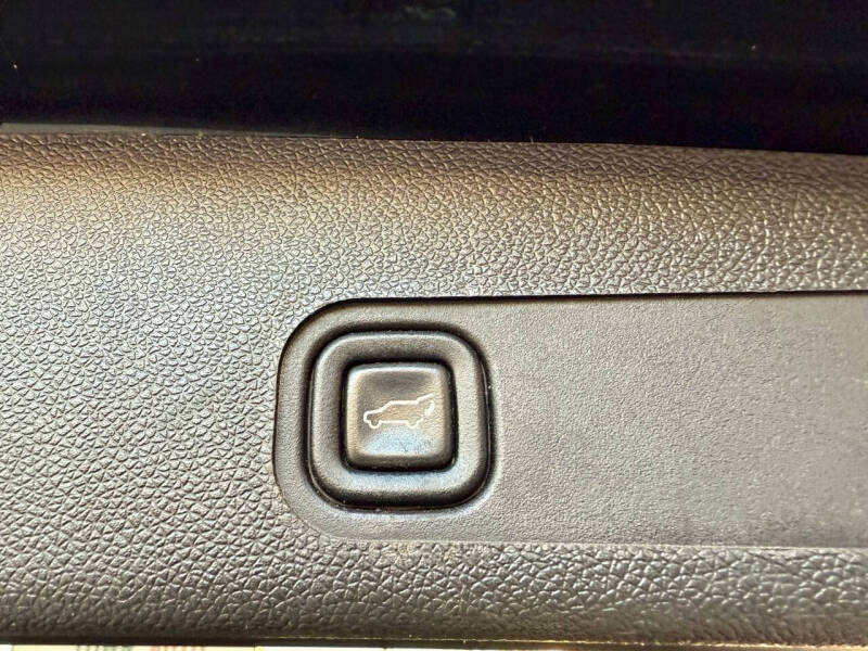 2013 GMC Yukon XL SLT