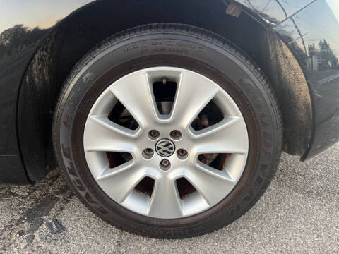 2010 Volkswagen New Beetle Base PZEV