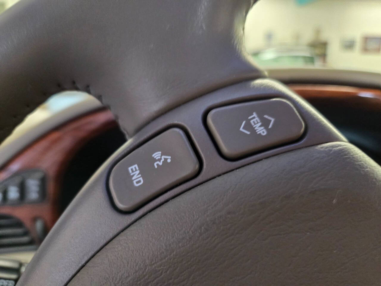 2002 Cadillac DeVille 67