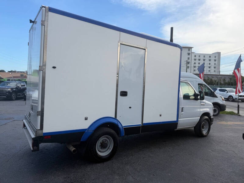 2023 Ford E-Series E-350 SD