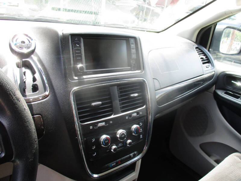 2017 Dodge Grand Caravan SE