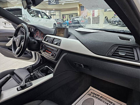 2015 BMW 3 Series 320i