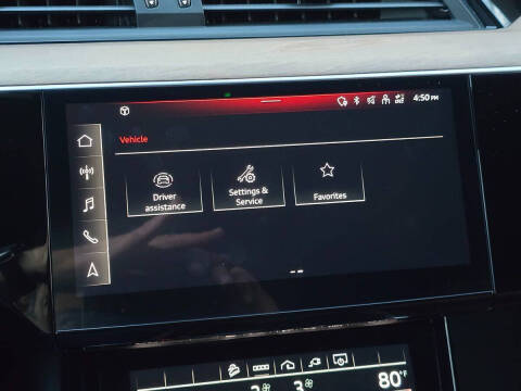 2024 Audi Q8 e-tron quattro Premium Plus