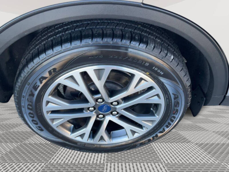 2021 Ford Escape SEL