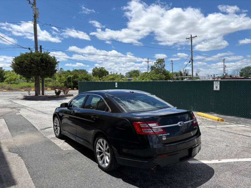 2014 Ford Taurus Limited