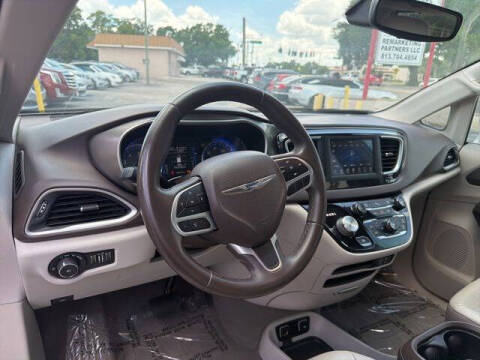 2018 Chrysler Pacifica Touring L