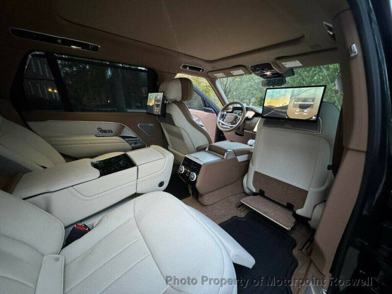 2025 Land Rover Range Rover P615 SV LWB