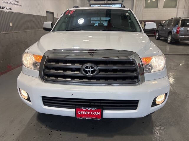 2015 Toyota Sequoia SR5