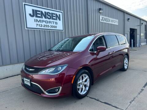 2018 Chrysler Pacifica for sale at Jensen Le Mars Used Cars in Le Mars IA