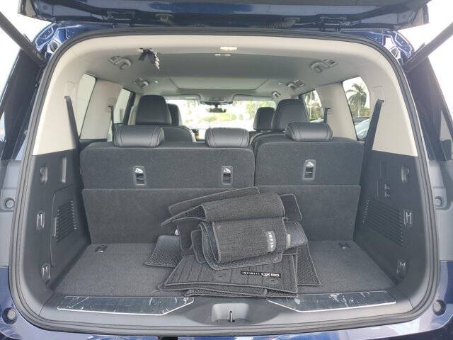 2025 Infiniti QX80 Pure