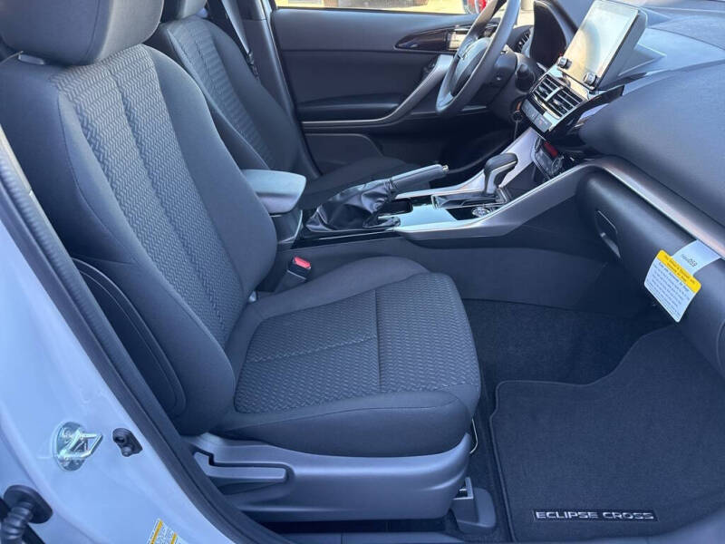 2026 Mitsubishi Eclipse Cross ES